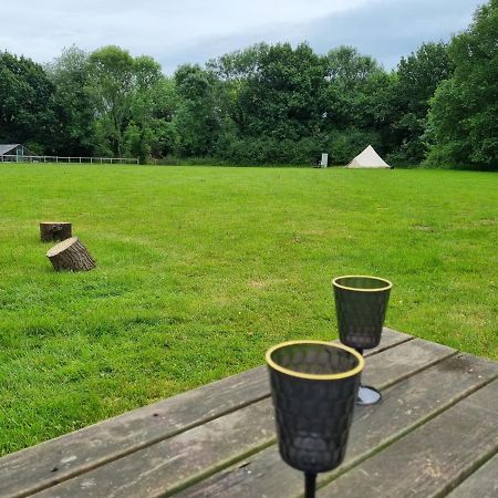 Glamping In Style, Prospector Tent Crawley  Luaran gambar